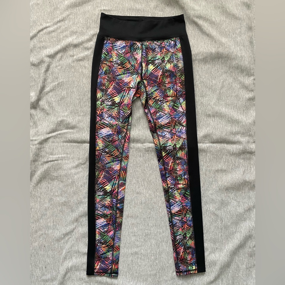 Multi color patterned Tights